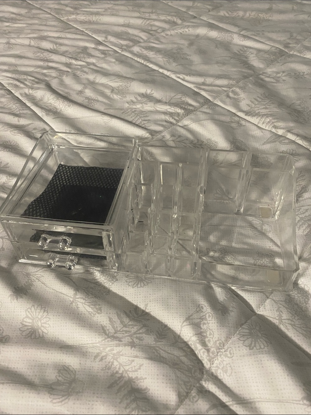 Makeup organizer
